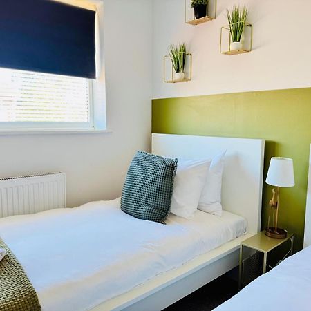 2 Bed House, Sleeps 6, Dog Friendly, Close To A14 M11, With Garden & Parking Long Stay Work Contractor Leisure, Jade CBG Esterno foto