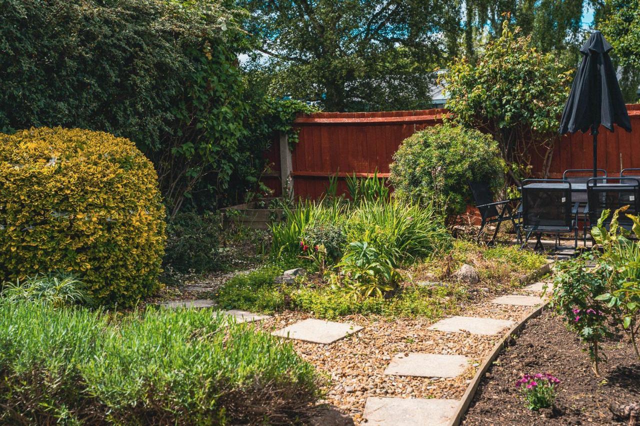 2 Bed House, Sleeps 6, Dog Friendly, Close To A14 M11, With Garden & Parking Long Stay Work Contractor Leisure, Jade CBG Esterno foto
