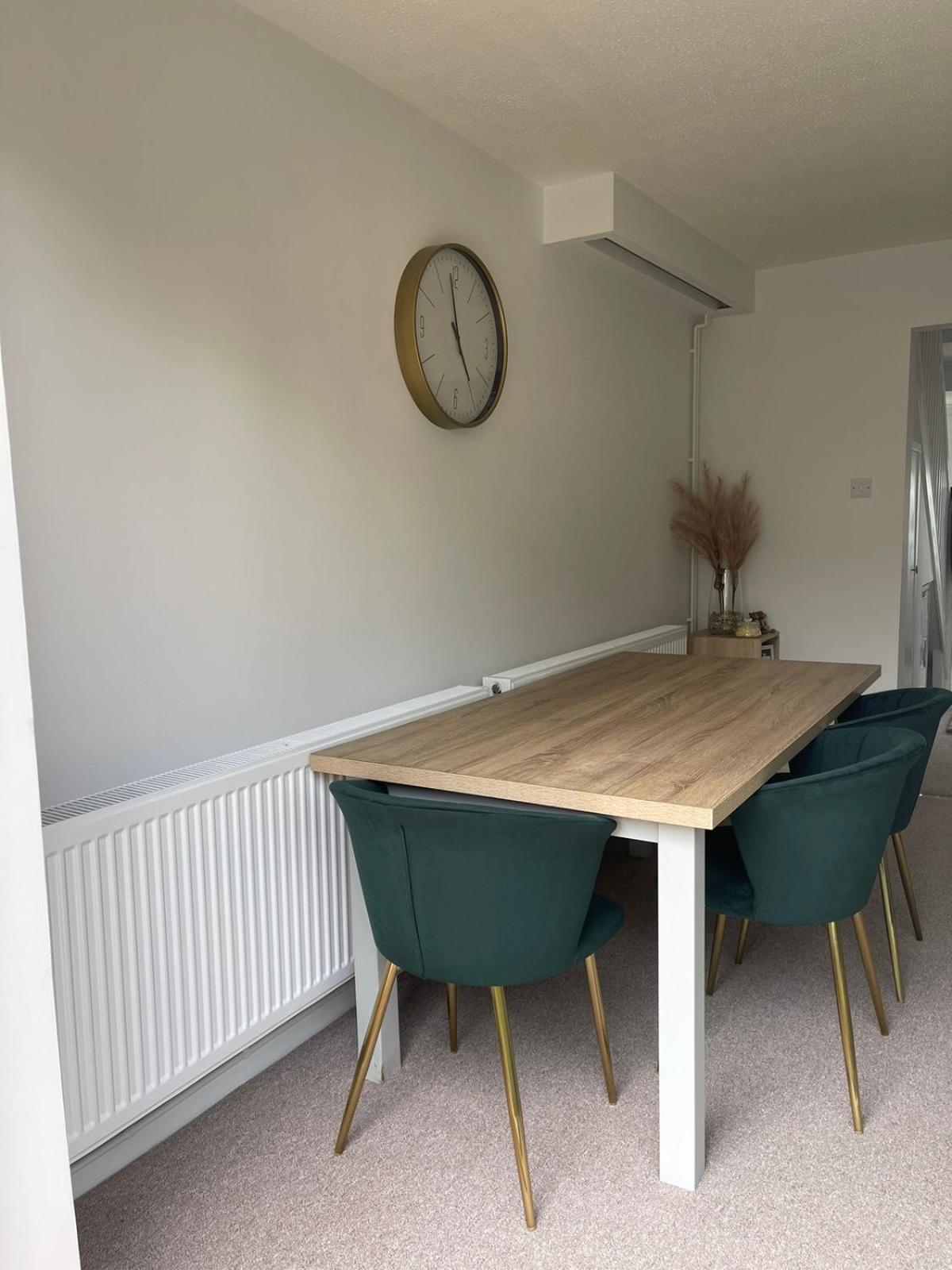 2 Bed House, Sleeps 6, Dog Friendly, Close To A14 M11, With Garden & Parking Long Stay Work Contractor Leisure, Jade CBG Esterno foto