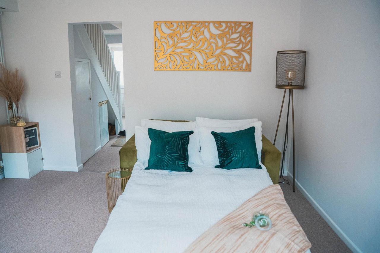 2 Bed House, Sleeps 6, Dog Friendly, Close To A14 M11, With Garden & Parking Long Stay Work Contractor Leisure, Jade CBG Esterno foto