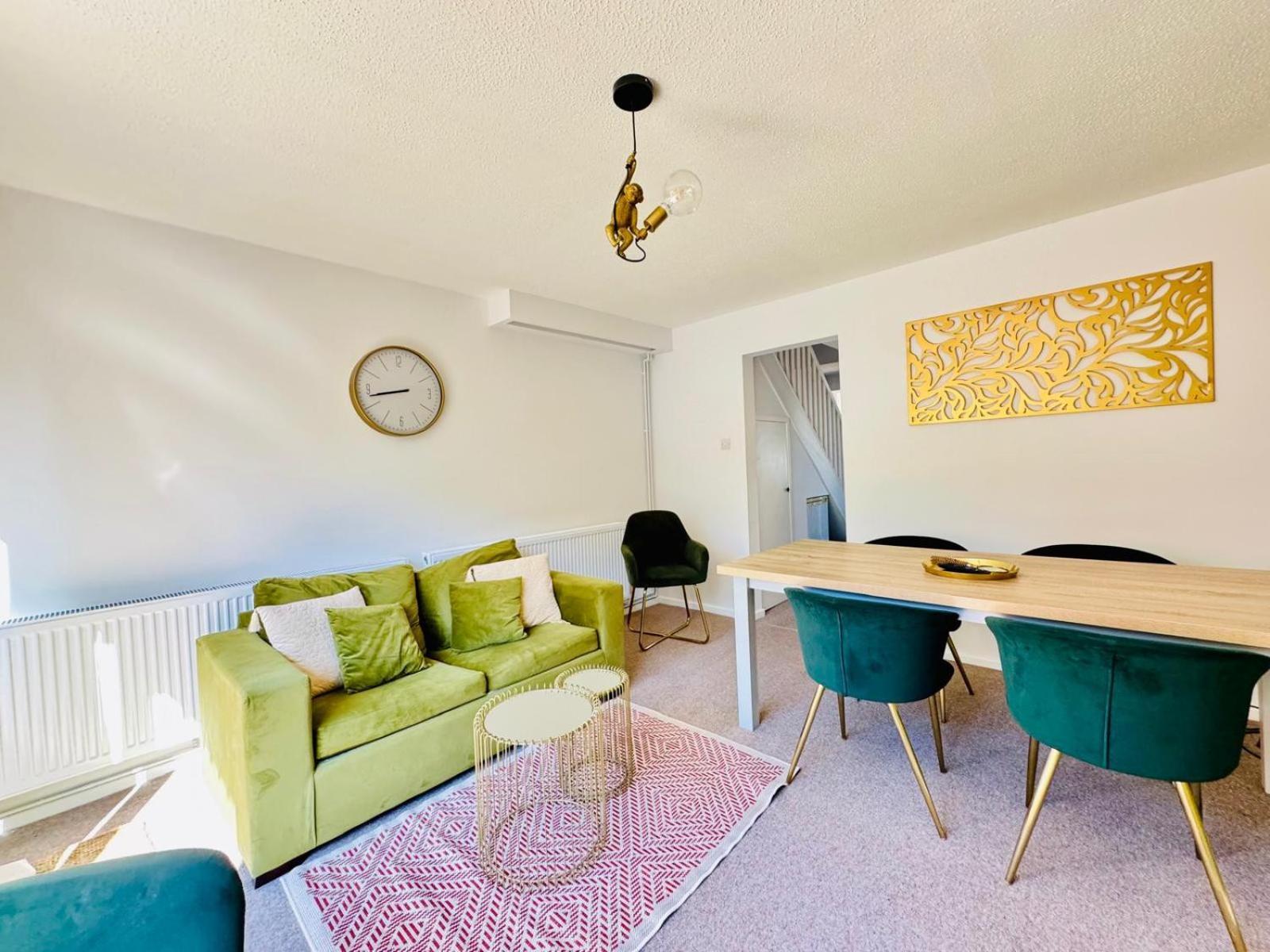 2 Bed House, Sleeps 6, Dog Friendly, Close To A14 M11, With Garden & Parking Long Stay Work Contractor Leisure, Jade CBG Esterno foto