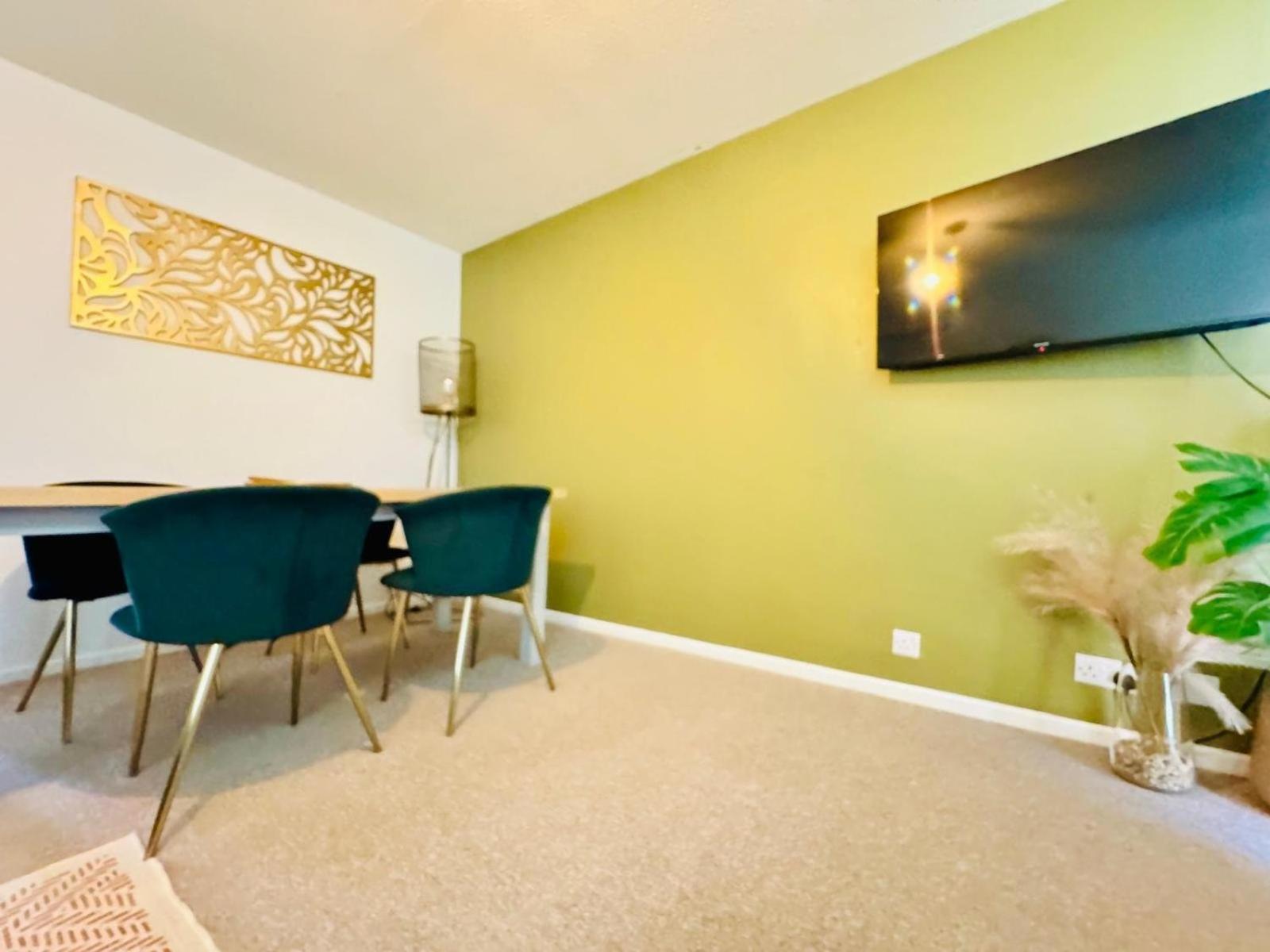 2 Bed House, Sleeps 6, Dog Friendly, Close To A14 M11, With Garden & Parking Long Stay Work Contractor Leisure, Jade CBG Esterno foto