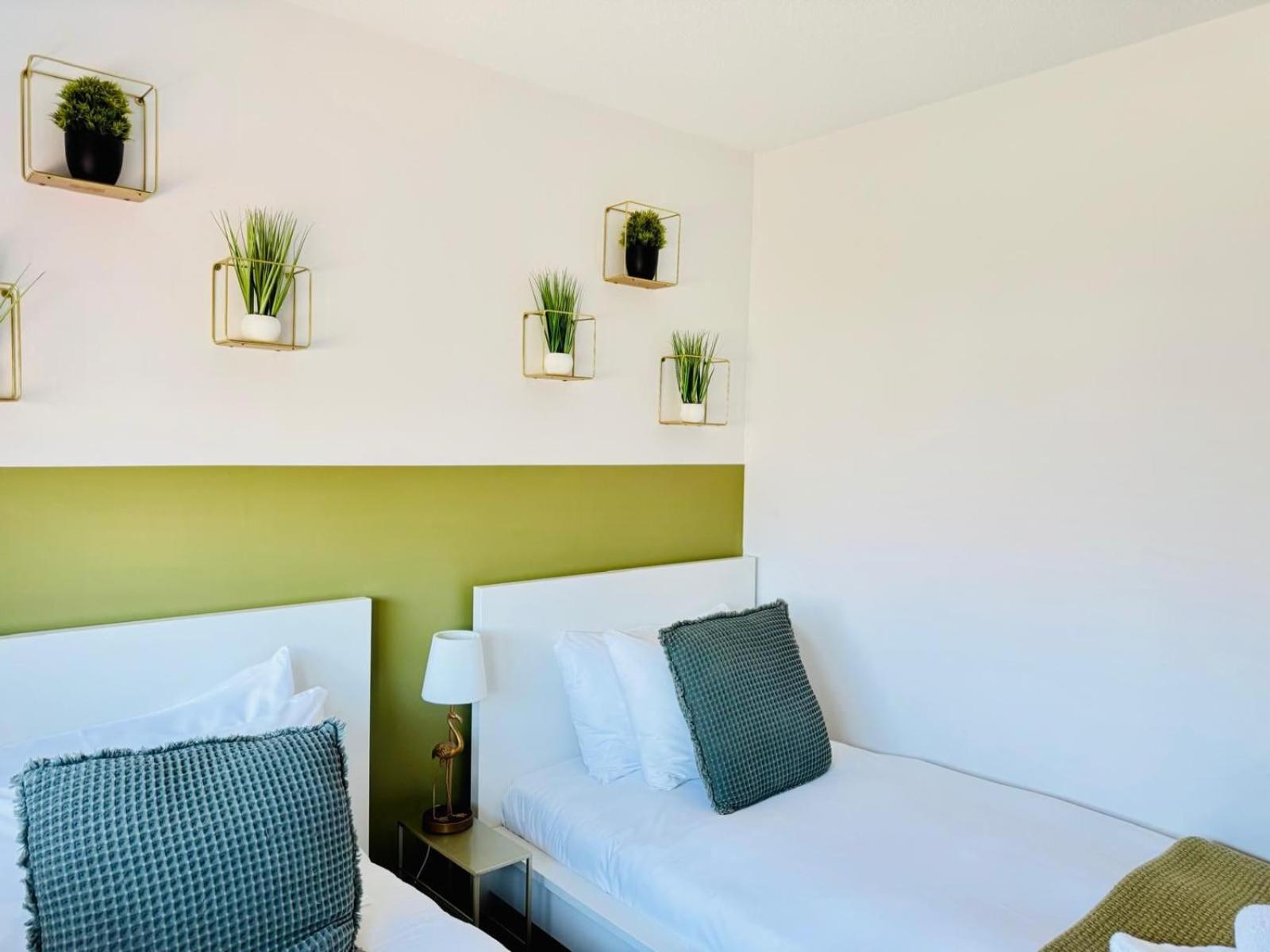 2 Bed House, Sleeps 6, Dog Friendly, Close To A14 M11, With Garden & Parking Long Stay Work Contractor Leisure, Jade CBG Esterno foto