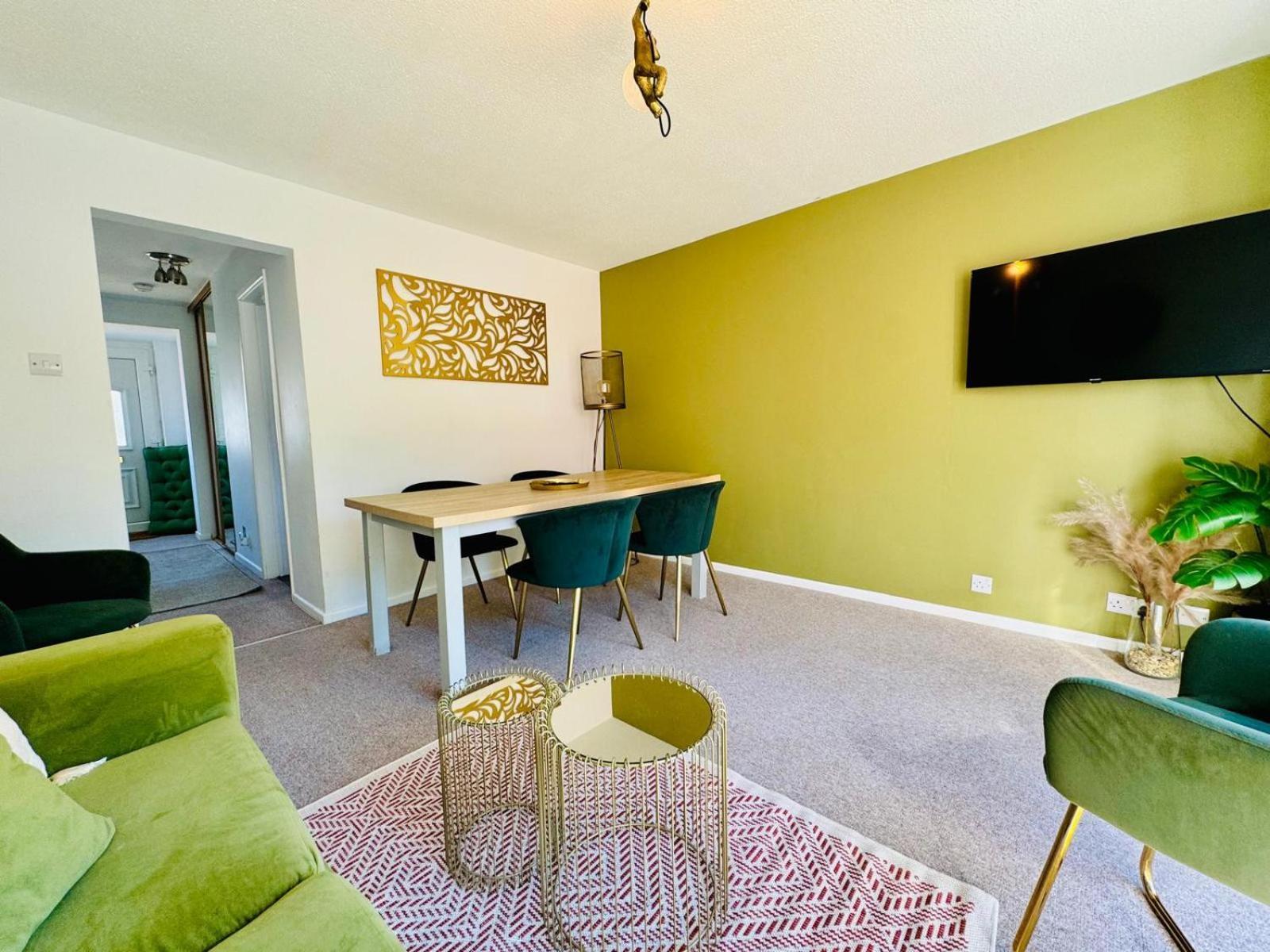 2 Bed House, Sleeps 6, Dog Friendly, Close To A14 M11, With Garden & Parking Long Stay Work Contractor Leisure, Jade CBG Esterno foto